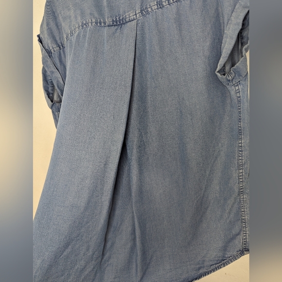 Jachs Girlfriend Quinn Chambray Button Up Shirt size L - Picture 5 of 5